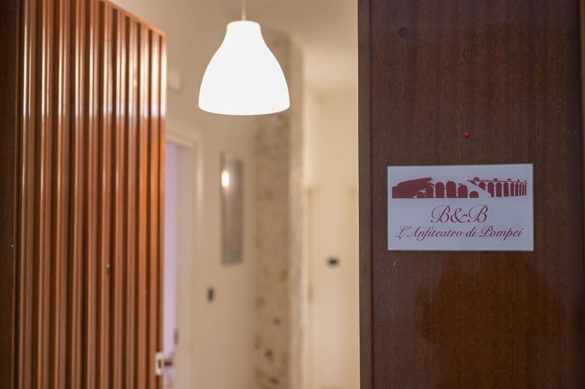 L'Anfiteatro Di Pompei B&B מראה חיצוני תמונה